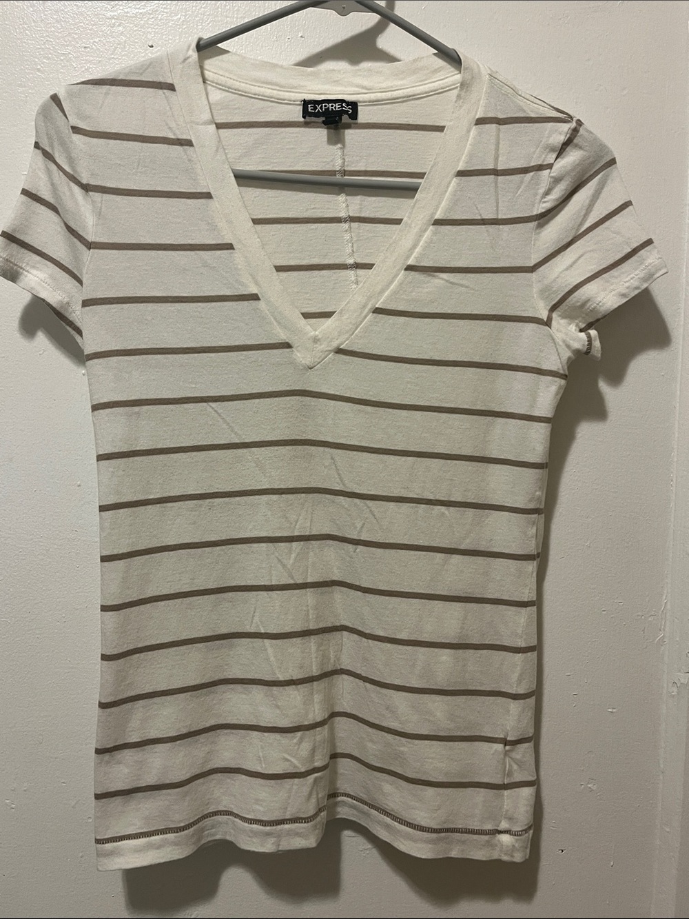 Express Cream V-Neck Short Sleeve Stripe Tee